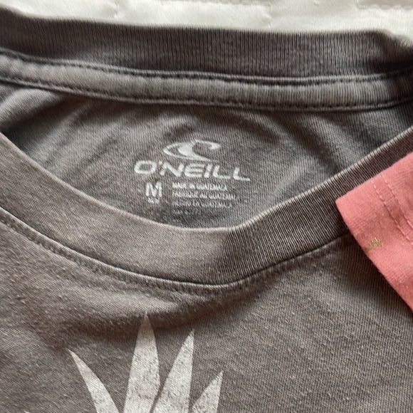 Girls T-shirts. 2 Old Navy and 1 O’Neill. Size M/8 - Picture 6 of 8